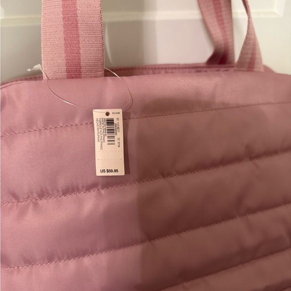 NWT Victoria’s Secret Gym Bag - Picture 3 of 4